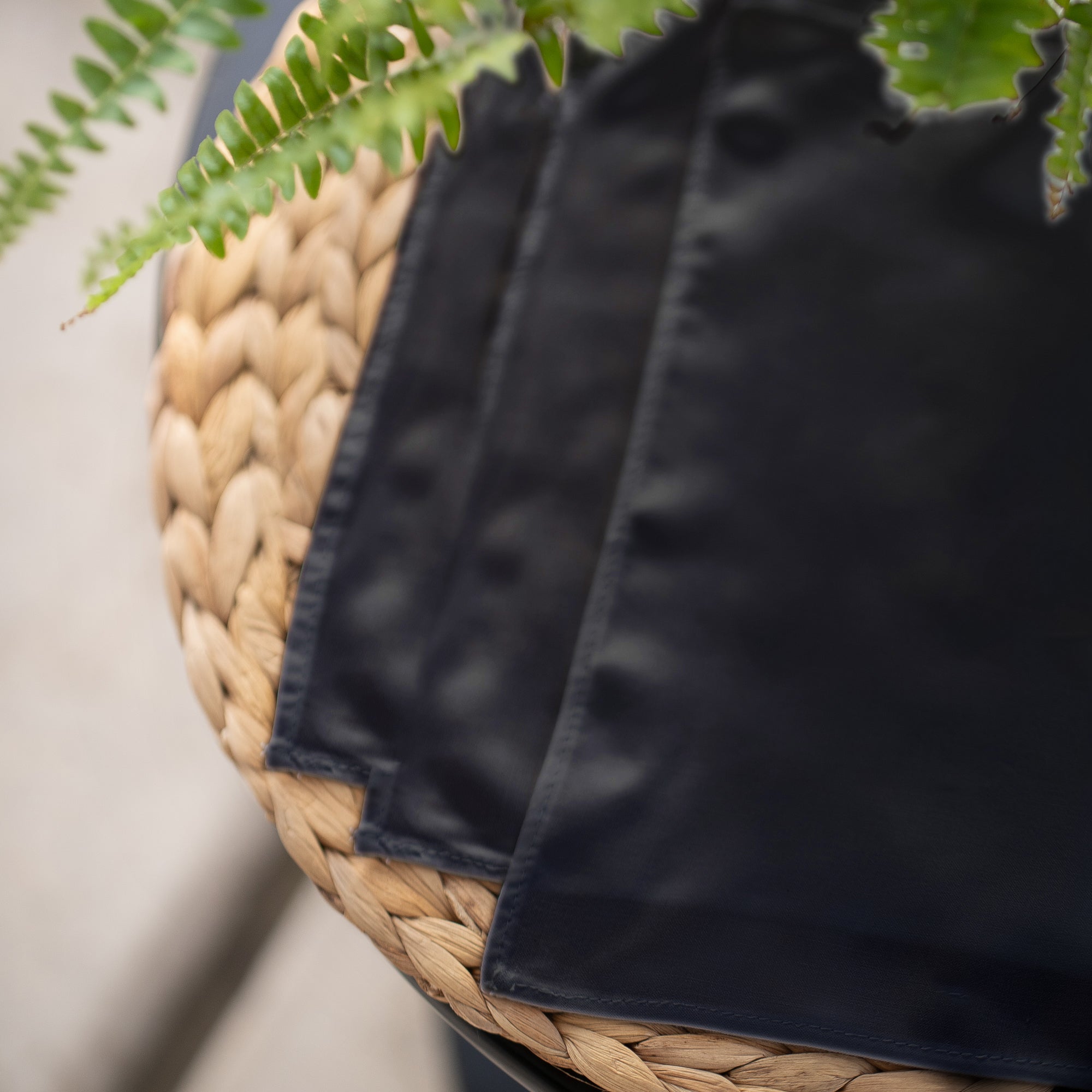 Schwarze Stofftaschentücher aus Bambusfaser (ab 3 Stück)